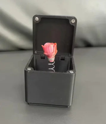 Pop-Up Heart Prank Box Desk Toy
